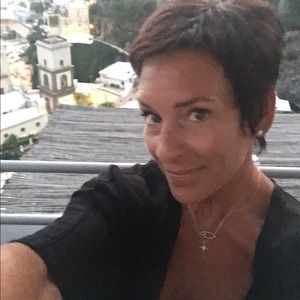 Meet your Posher, Mary  lou